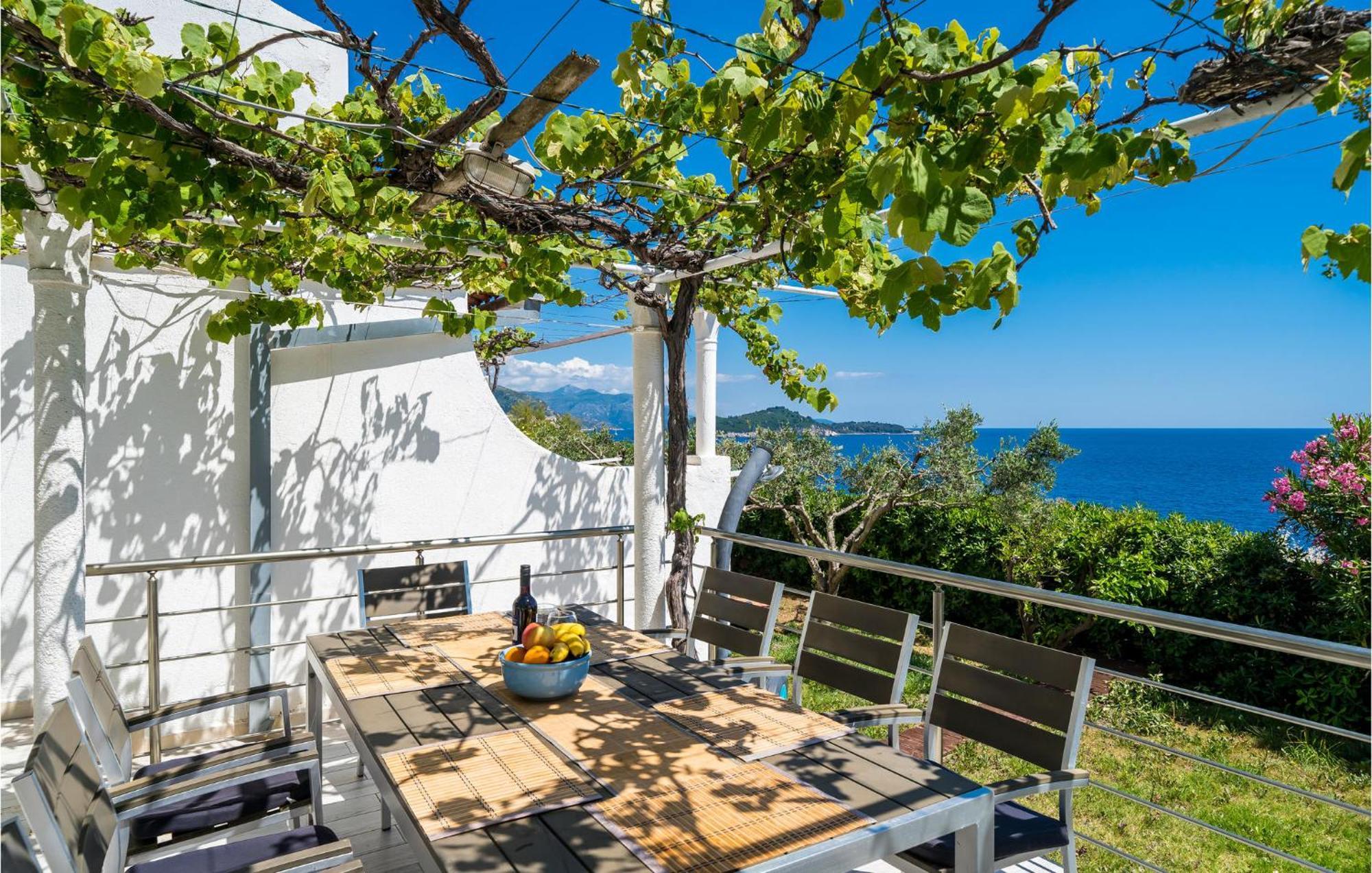 Cozy Apartment In Dubrovnik With House Sea View Экстерьер фото